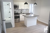 Kitchen - 5145 Pine St