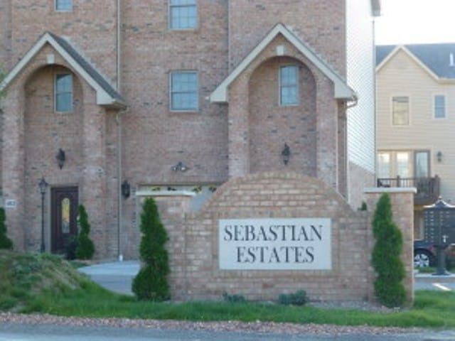 Exterior Front View - 3410 Brodhead Rd