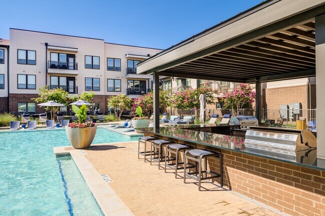 Foto del edificio - 301 Flower Mound