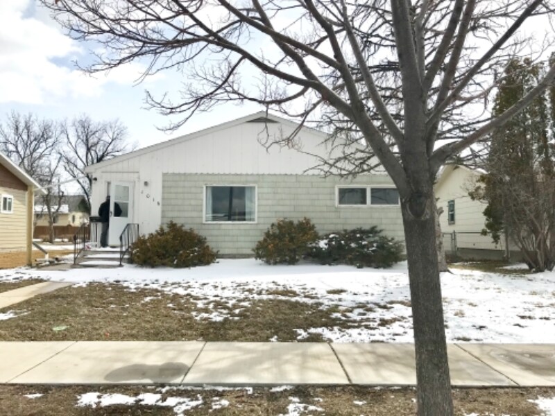 Front of House - 1016 7th Ave S