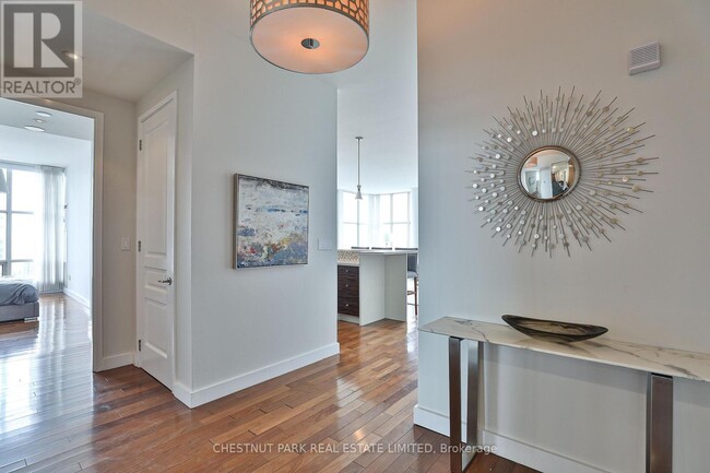 Building Photo - 10-PH10 Navy Wharf Ct