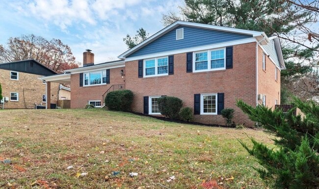 Foto del edificio - 9535 Fort Foote Rd