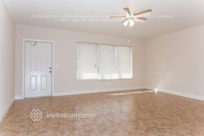 Foto del edificio - 17805 NE 7th Ct