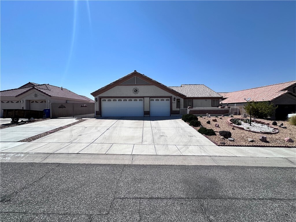 Foto principal - 5087 Emerald River Dr