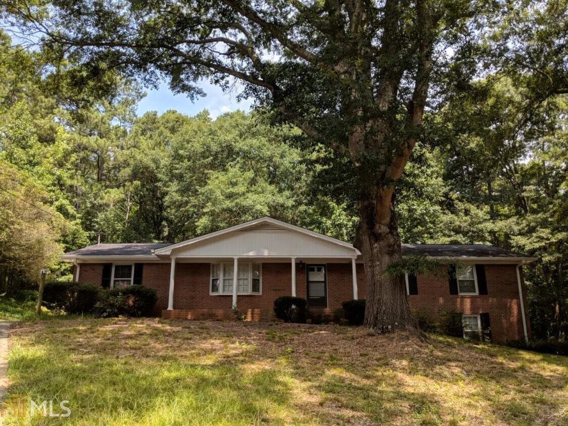 3948 McClure Dr, Oakwood, GA 30566 House for Rent in Oakwood, GA