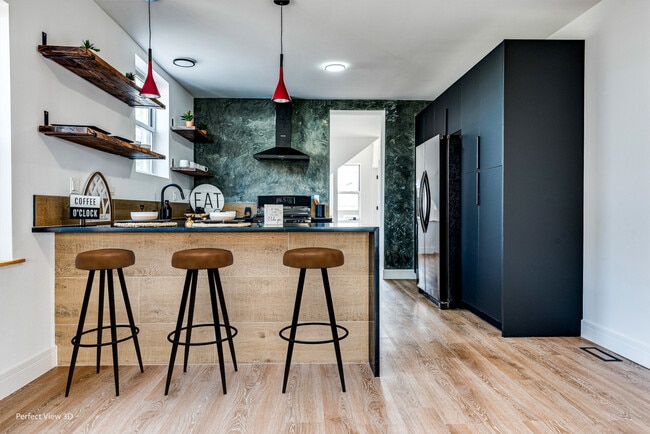 Building Photo - 3911 N Oriole Ave