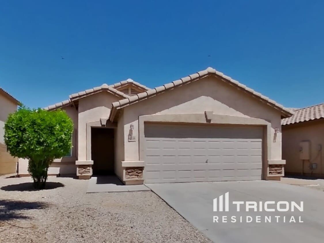 Foto principal - 4558 E Silverbell Rd