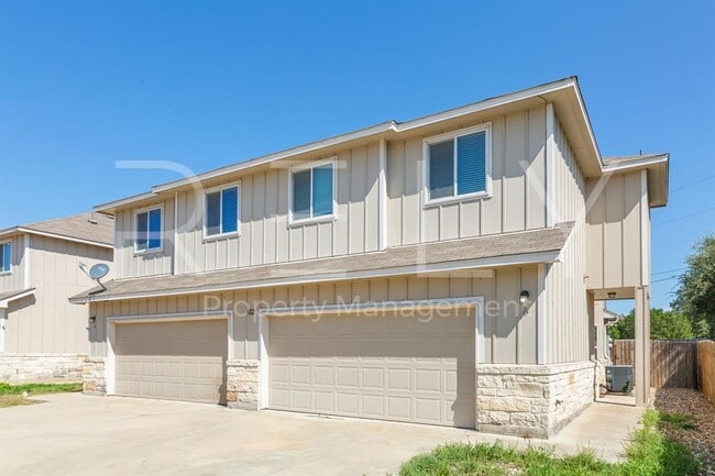 Building Photo - 412 Carl Shipp Dr