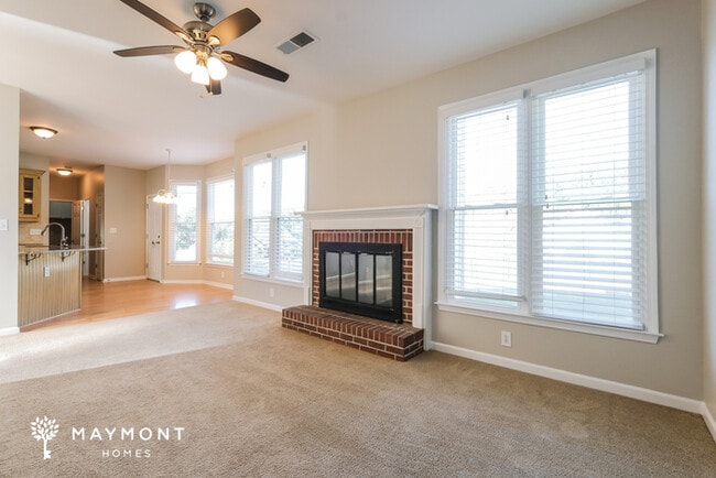 Building Photo - 1445 Windsong Park Dr NE