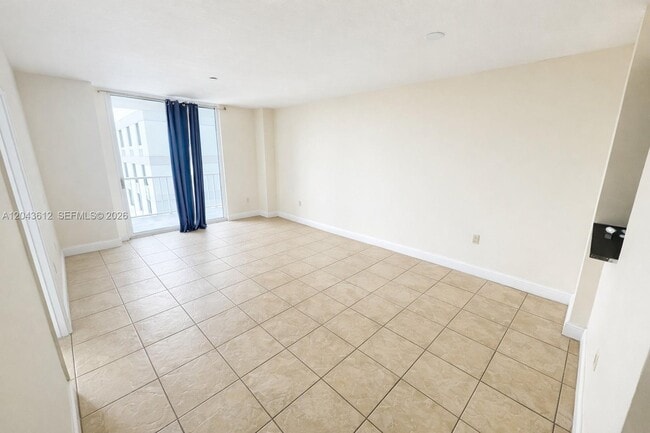 Building Photo - 1250 S Miami Ave