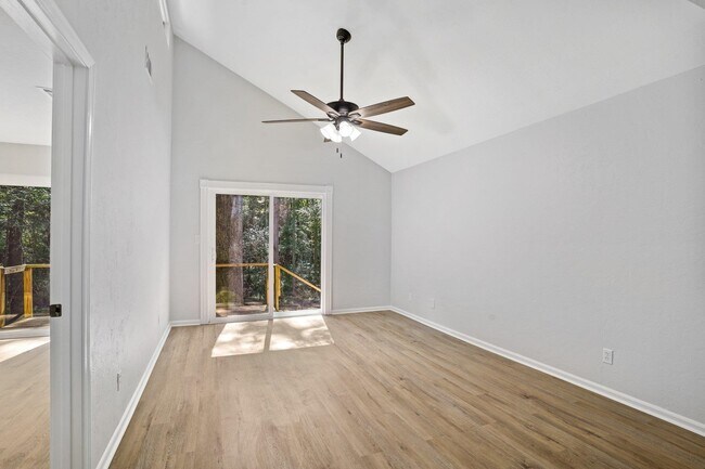 Foto del edificio - 2496 Dundee Dr