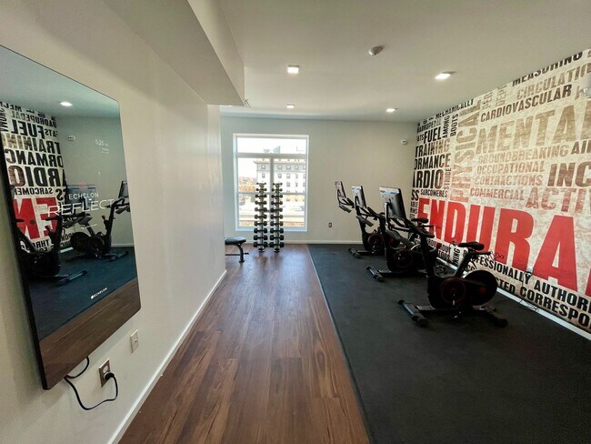 Interior Photo - 9 E. Mount Royal