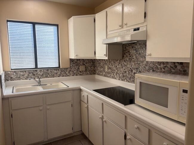 Building Photo - 29120 San Timoteo Canyon Rd