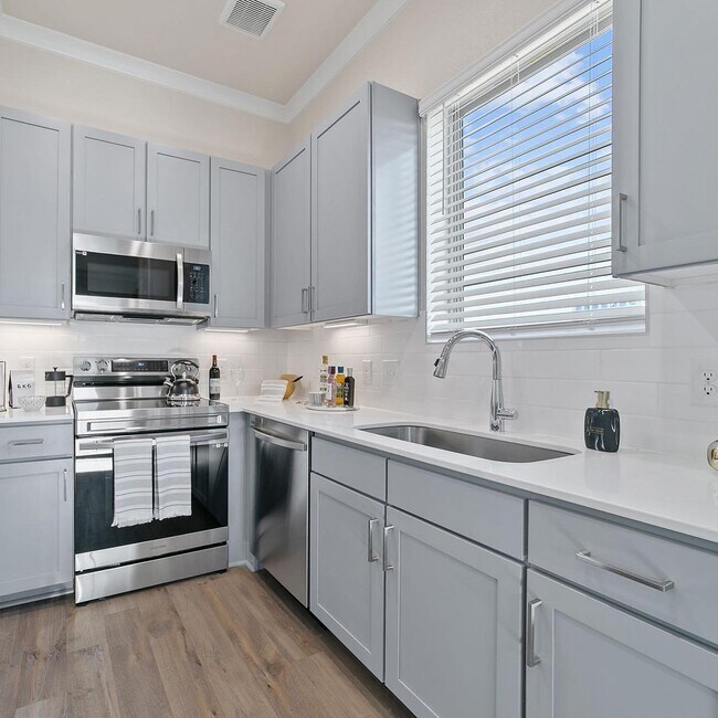 Foto del edificio - 1011 Morado Pl