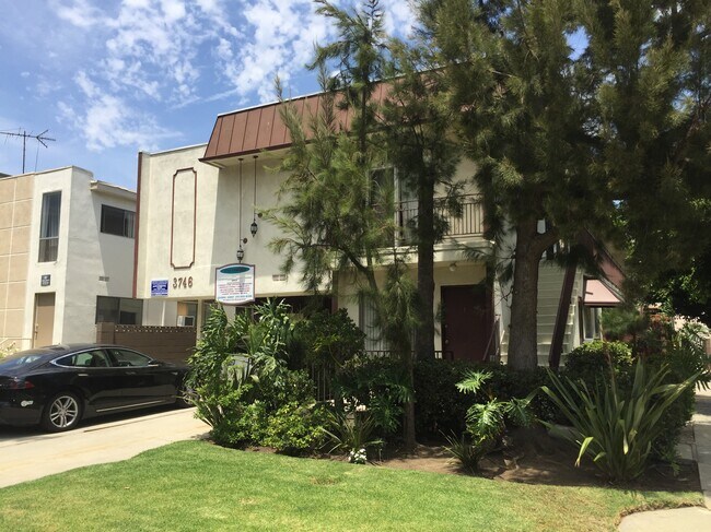 Foto del edificio - 3746 S Canfield Ave