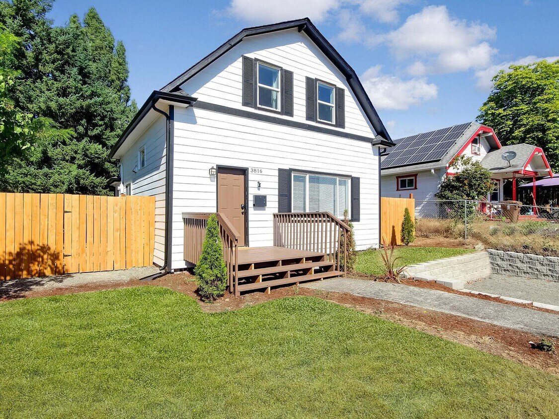 3816 E J St, WA 98404 House Rental in WA