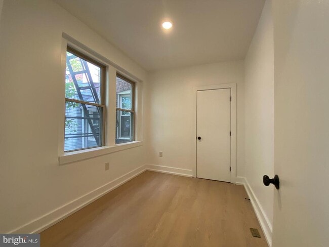 Building Photo - 3126 16th St NW