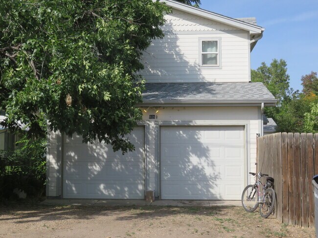 Garage entrance from alley - 406 E Geneseo St