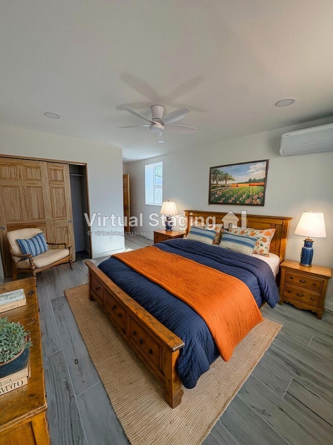 Large master bedroom - 1709 Espinacitas St