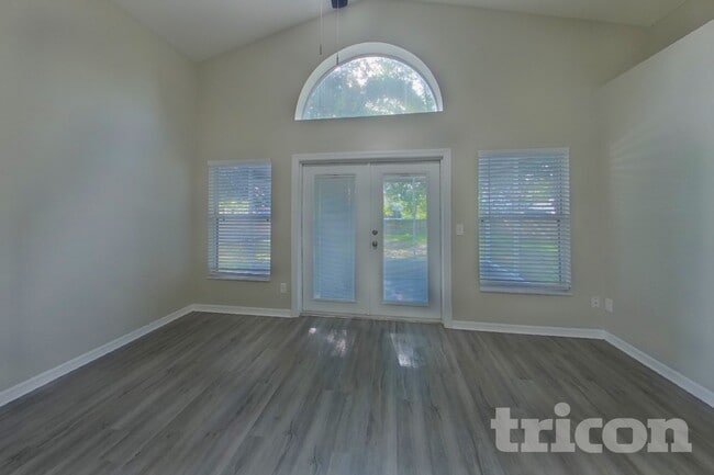 Building Photo - 10418 Reagans Run Dr