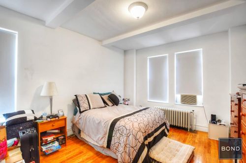 Foto principal - 702 W End Ave