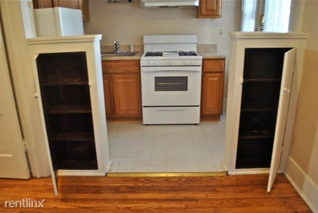 Building Photo - Studio, 1 bath Apartment - 501 E. Ann 16