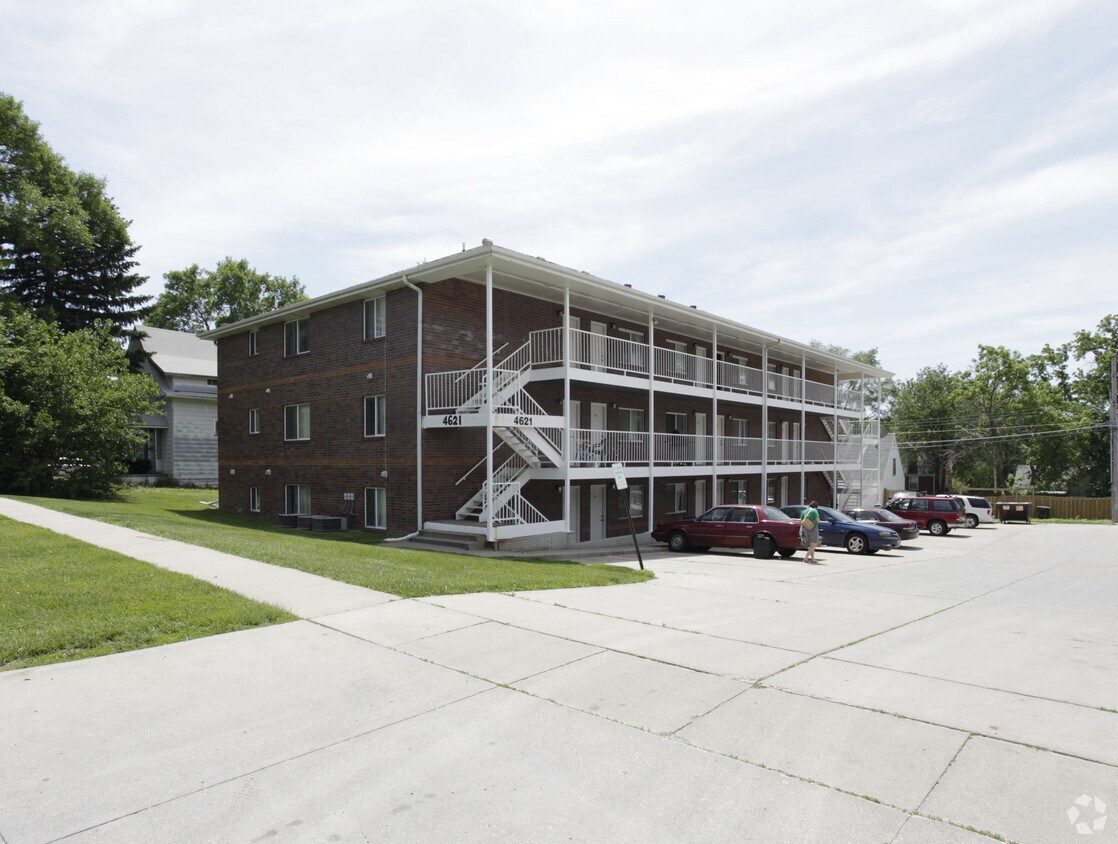 Building Photo - 4615 Prescott Avenue
