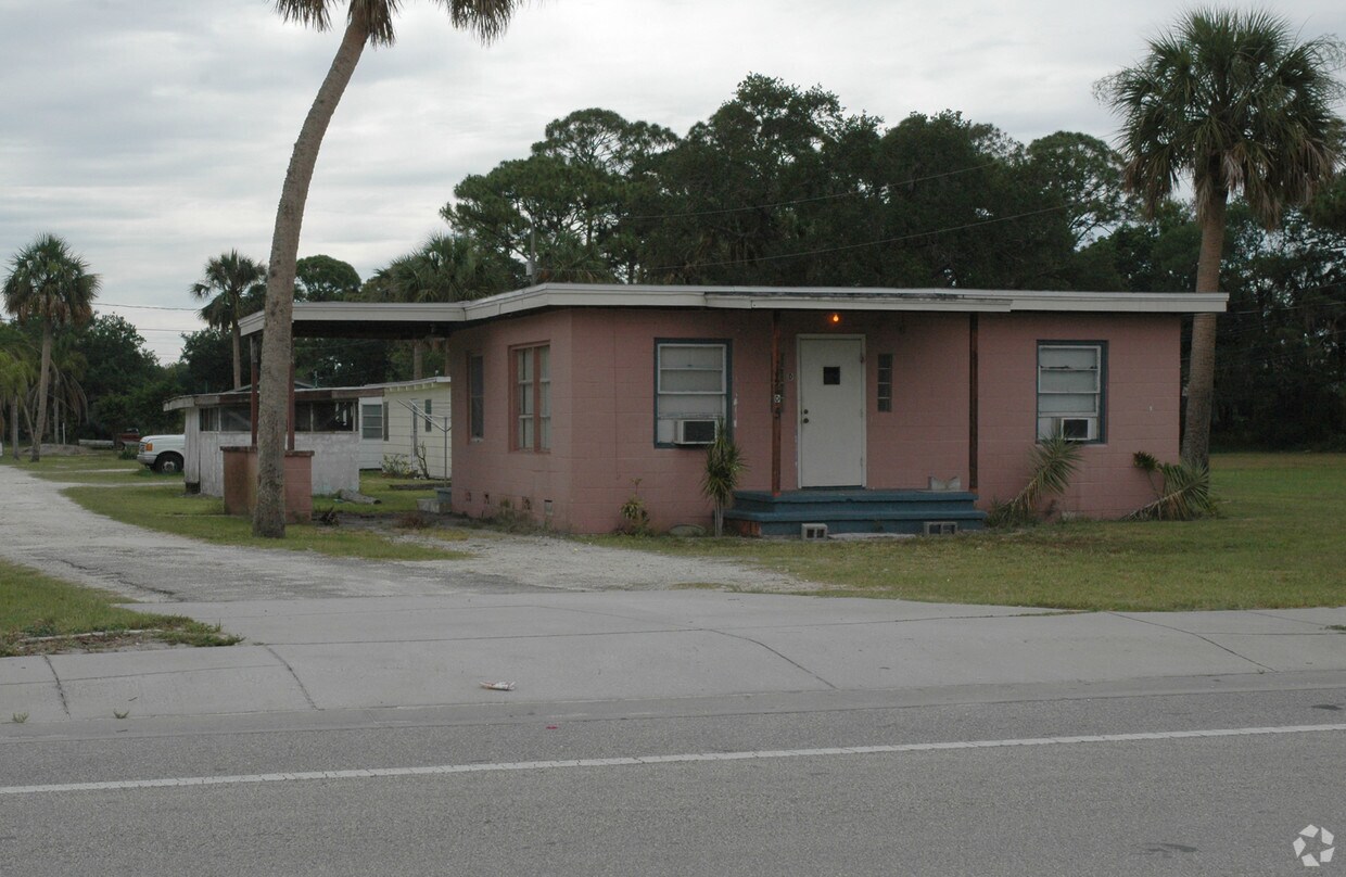 Foto principal - 2615 Dairy Rd