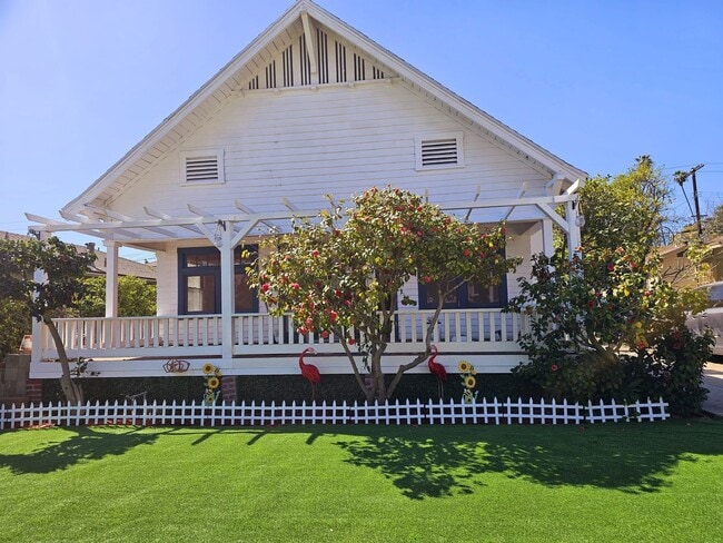 Building Photo - 63-69 S Greenwood Ave