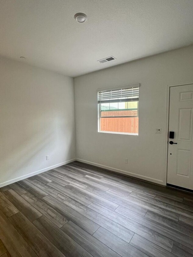 Foto del edificio - Charming ADU in desirable location