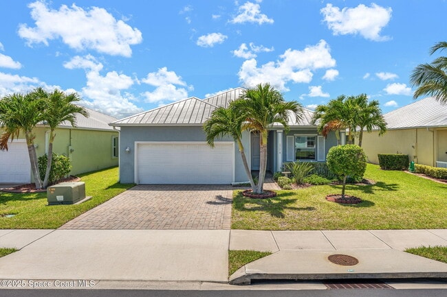 Building Photo - 3720 Alamanda Key Dr