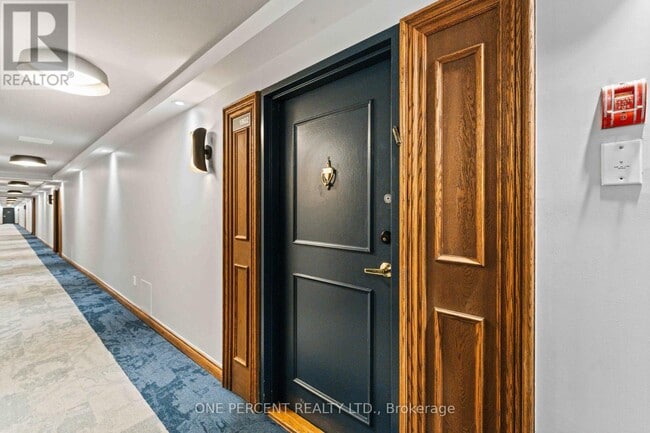 Building Photo - 500 Ave. Laurier