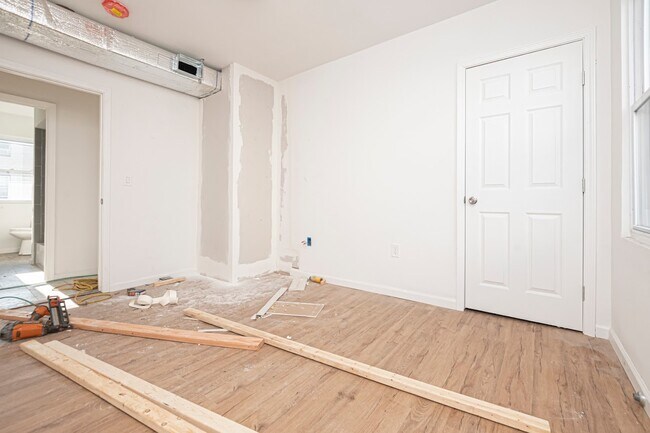 Building Photo - 51 Stuyvesant Ave