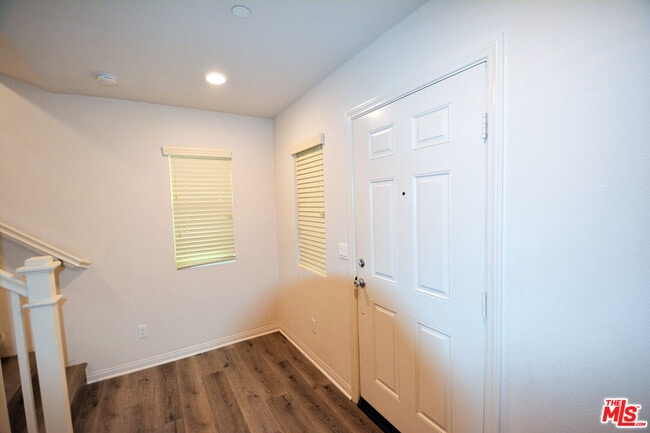 Foto del edificio - 14107 W Birch Ln