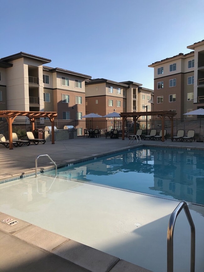 Piscina - Red Rock at Sienna Hills