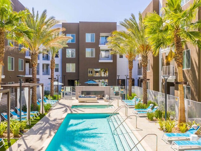 Foto del edificio - 44780 Old Warm Springs Blvd