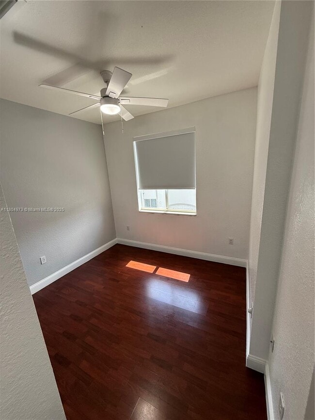Foto del edificio - 3119 NW 11th St