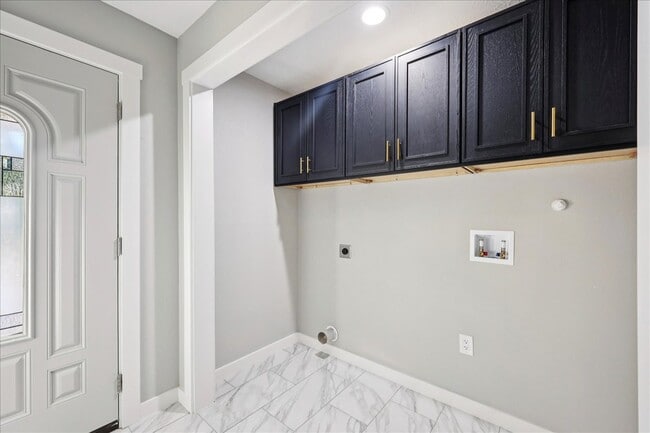 Foto del edificio - 378 Alabama Ave