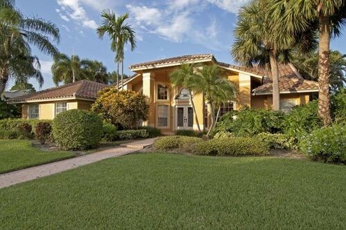 Building Photo - 2155 Greenview Cove Dr