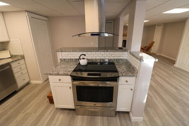 Building Photo - 1 bedroom in Gloucester MA 01930
