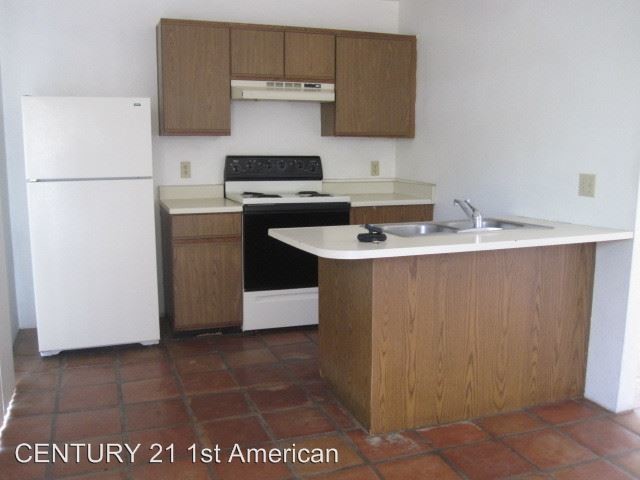 Foto del edificio - 1150-1152 N Magnolia Ave