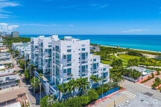 Building Photo - 7600 Collins Ave