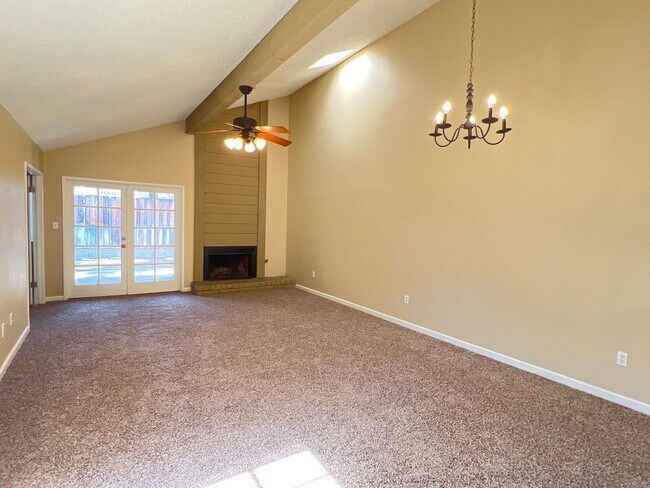 Foto del edificio - Southwest Bakersfield