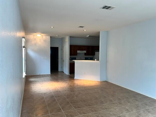 Foto del edificio - 1310 E 3rd St