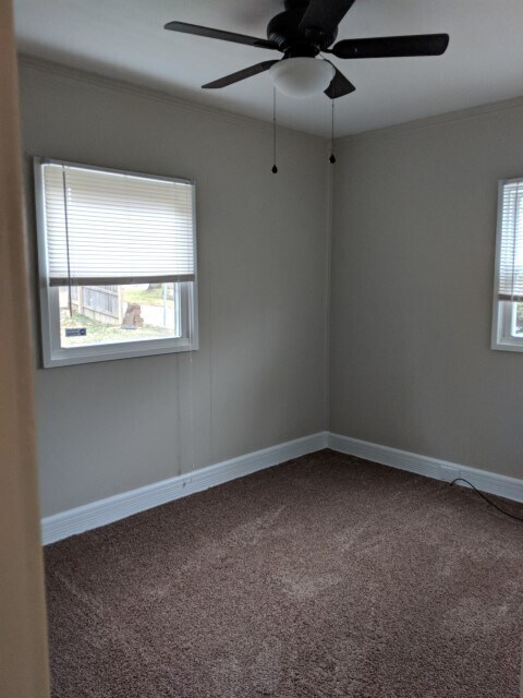 Building Photo - 3 bed, 1 bath Home: Available July 2025! A...