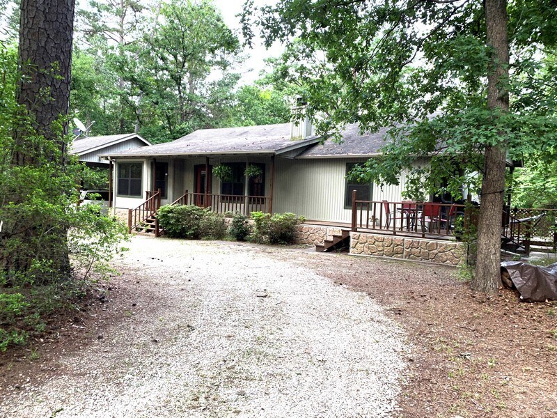 1115 Valleywood Trail, Holly Lake Ranch, TX 75765 House Rental in