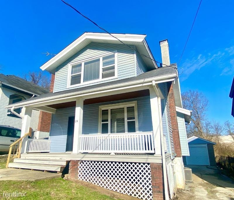 Primary Photo - 3 br, 1 bath House - 24 Parkwood Pl