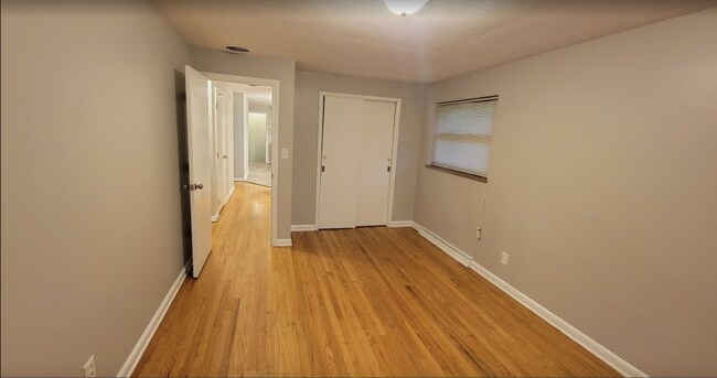 Building Photo - 205 Minty Ave