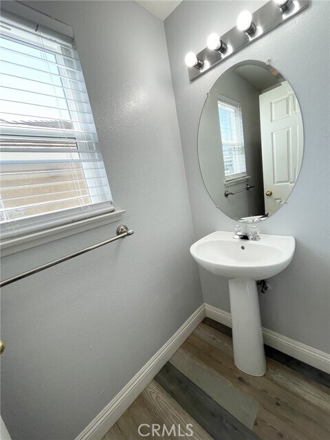Foto del edificio - 15096 Fox Ridge Dr