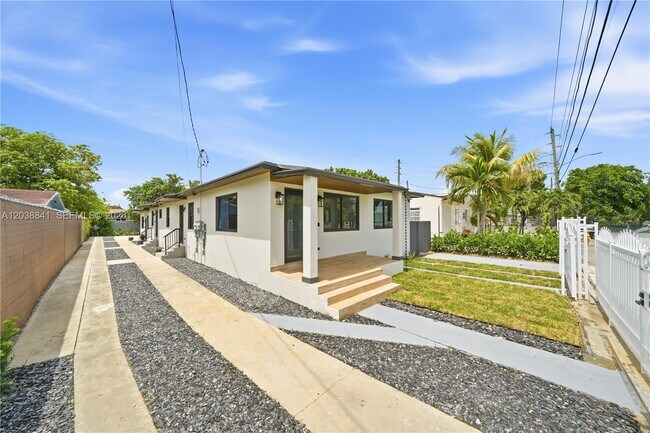 Foto del edificio - 1861 NW 27th St